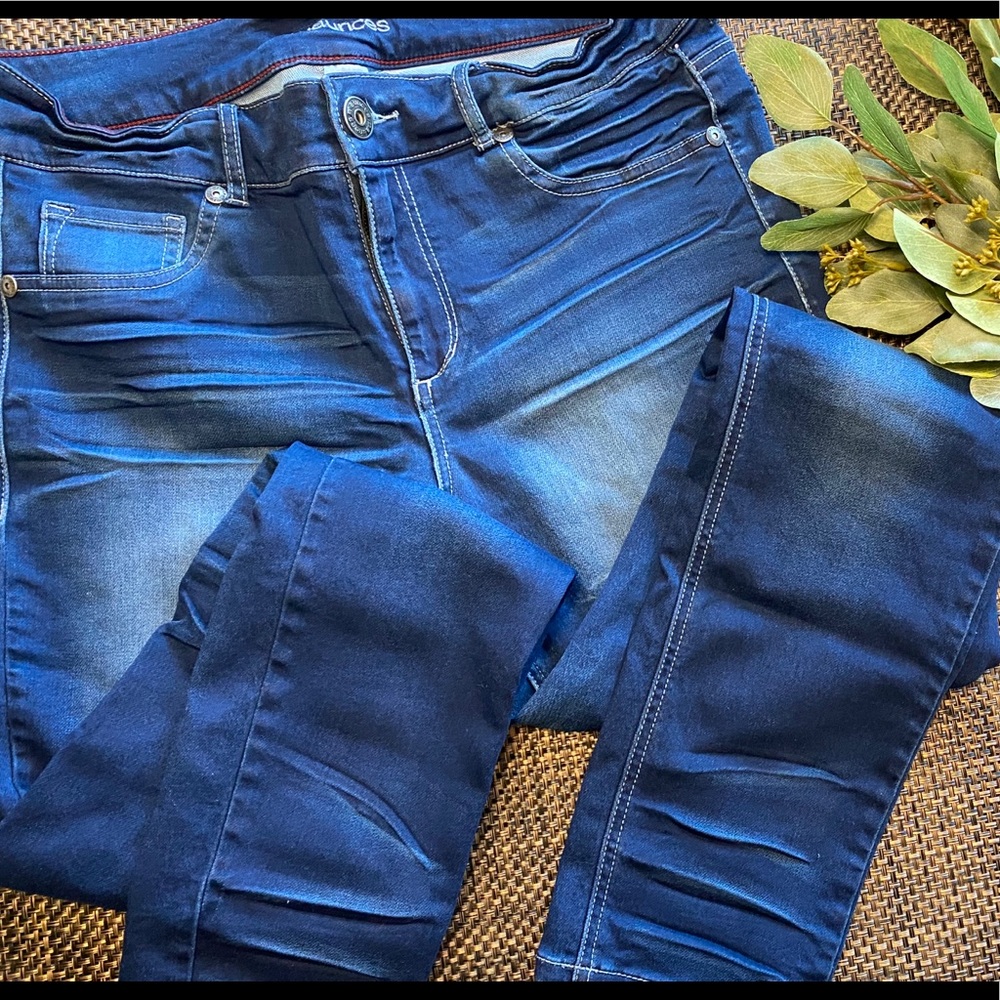 Maurices Skinny Jeans Size 16 Regular
